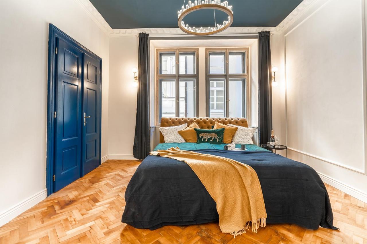 Charles Bridge Suite By Riverside Praga Exterior foto